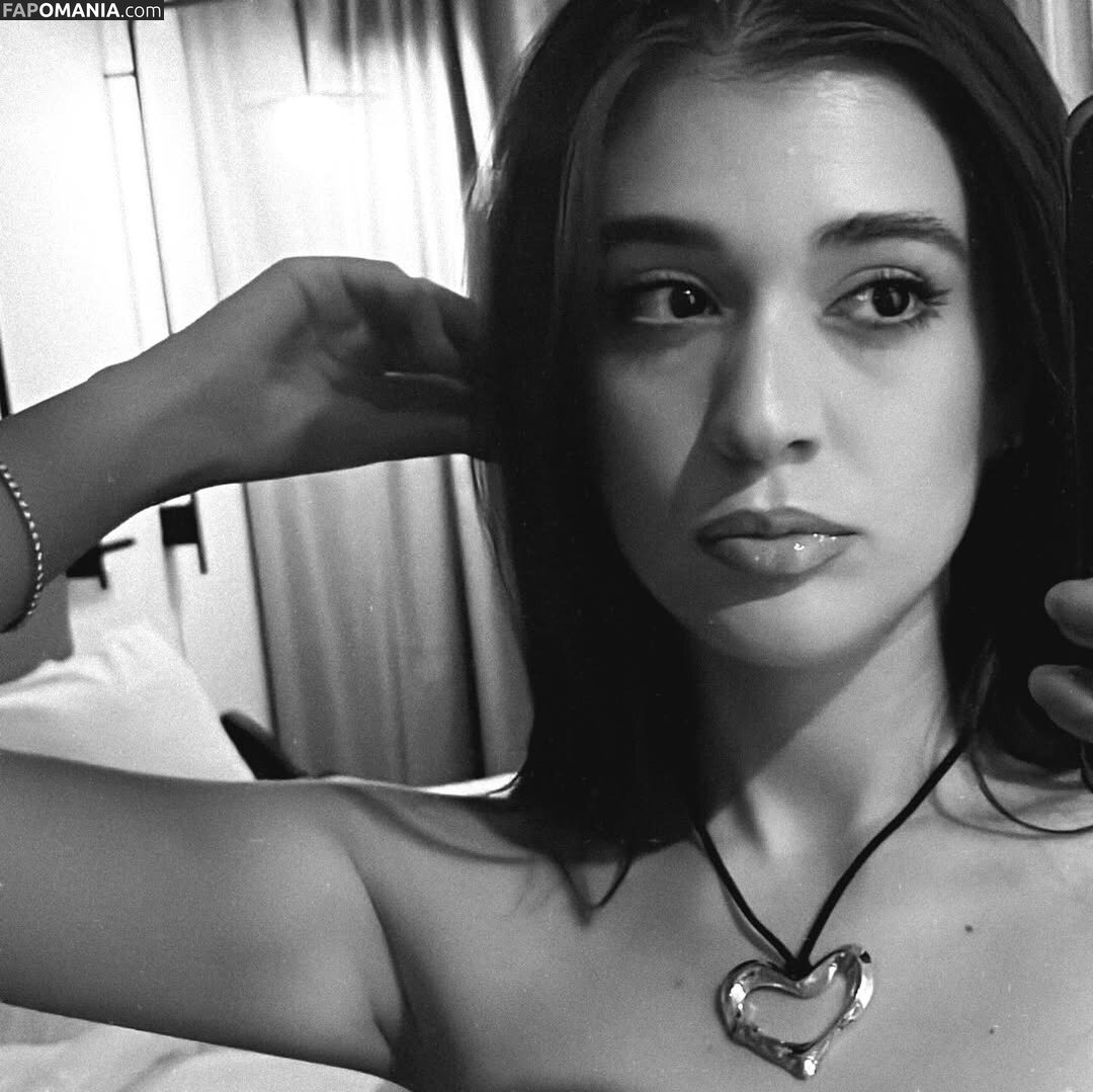 Nourine Abouseada / https: / nourineabouseada Nago OnlyFans  Przeciekłe zdjęcie #12