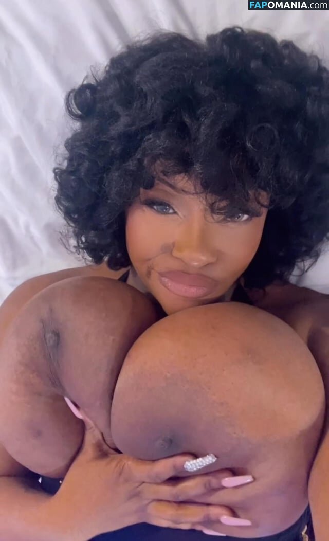 https: / novabaeethestarr Nago OnlyFans  Przeciekłe zdjęcie #3