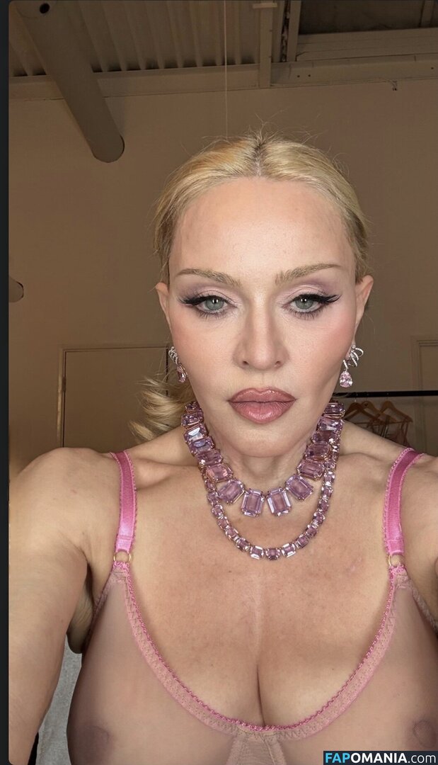 NudeCelebsArchi / Nudes Celebrities / https: Nago OnlyFans  Przeciekłe zdjęcie #4