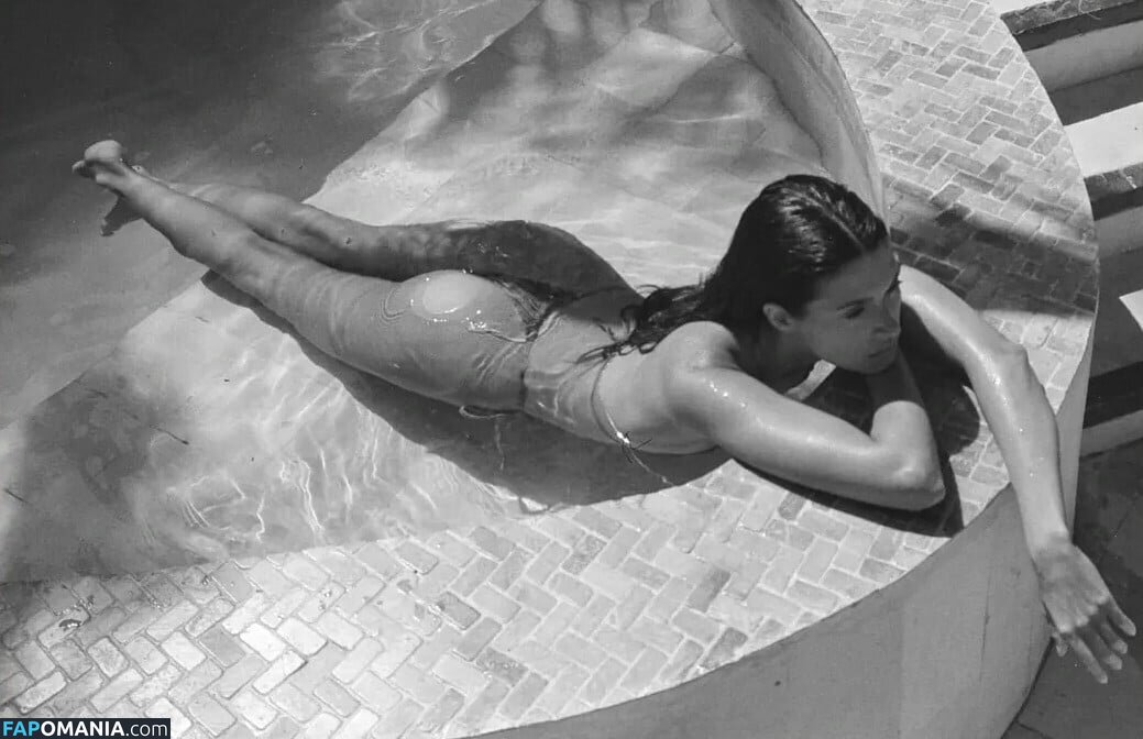 Nuria Oliu Sanchez / nuriaoliu Nago OnlyFans  Przeciekłe zdjęcie #10