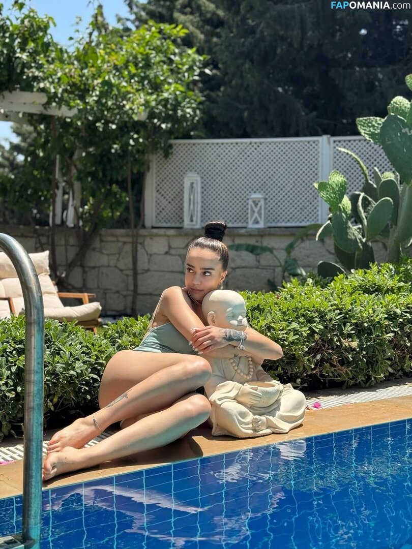 Nurseli Aksoy / https: / punknurseli Nago OnlyFans  Przeciekłe zdjęcie #8