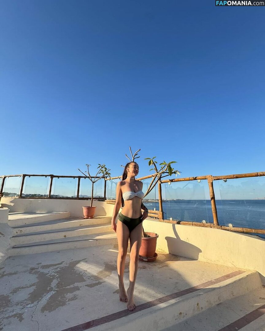 Nurseli Aksoy / https: / punknurseli Nago OnlyFans  Przeciekłe zdjęcie #9