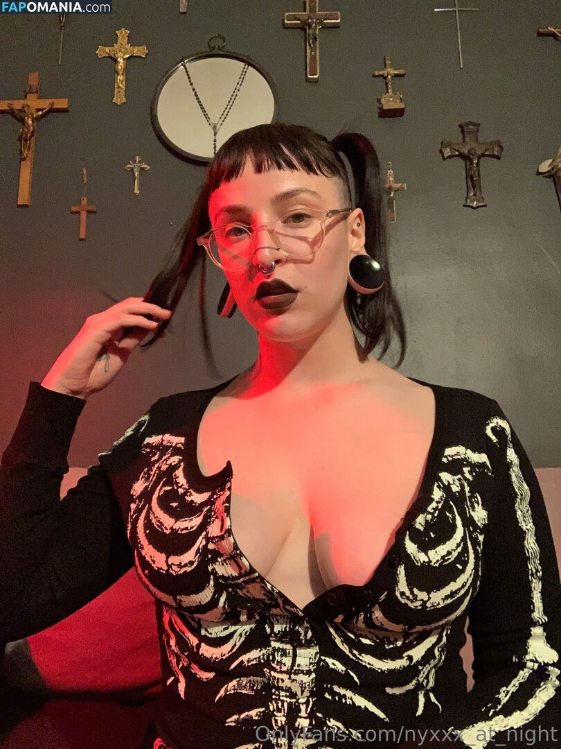 nyxxx_at_night Nago OnlyFans  Przeciekłe zdjęcie #7