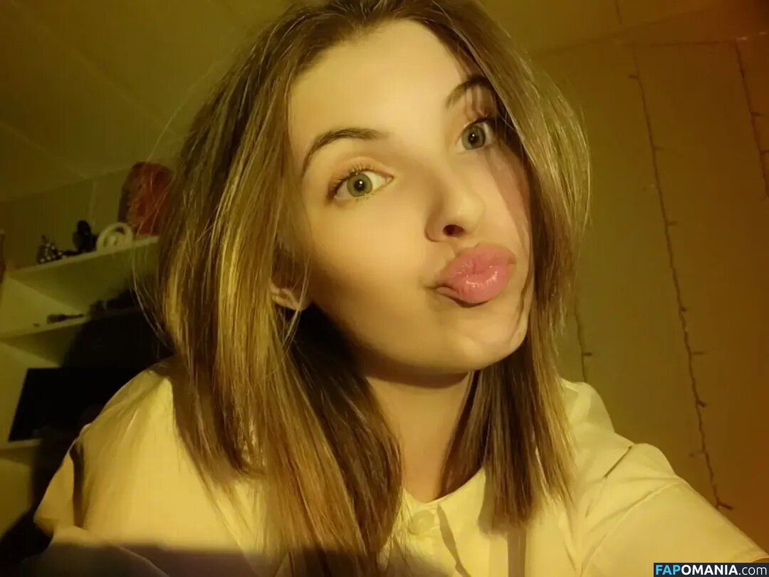 Minty / OkayMintyDust1 / Okaymintydust / https: Nago OnlyFans  Przeciekłe zdjęcie #6