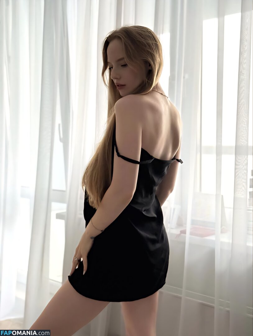 Oksana Neveselaya / https: / o_neveselaya / ok_neveselayaa / theoksanarose Nago OnlyFans  Przeciekłe zdjęcie #43