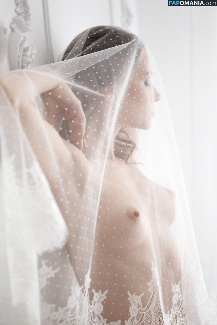 Beau M / Naomi D / Olga Alberti / olgaalberti Nago OnlyFans  Przeciekłe zdjęcie #6