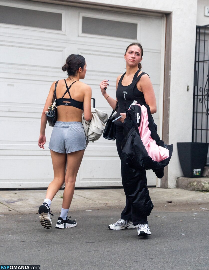 Olivia Rodrigo / oliviarodrigo Nago OnlyFans  Przeciekłe zdjęcie #57