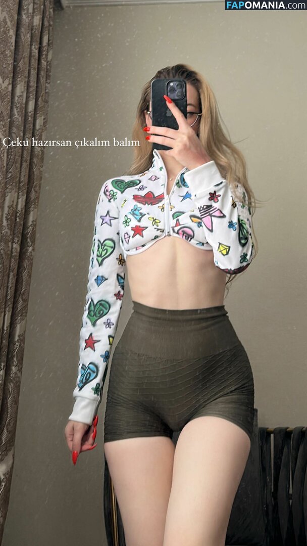 Oznur Guven / oz_nurunuz / oznurunuz / oznurunuzz Nago OnlyFans  Przeciekłe zdjęcie #3