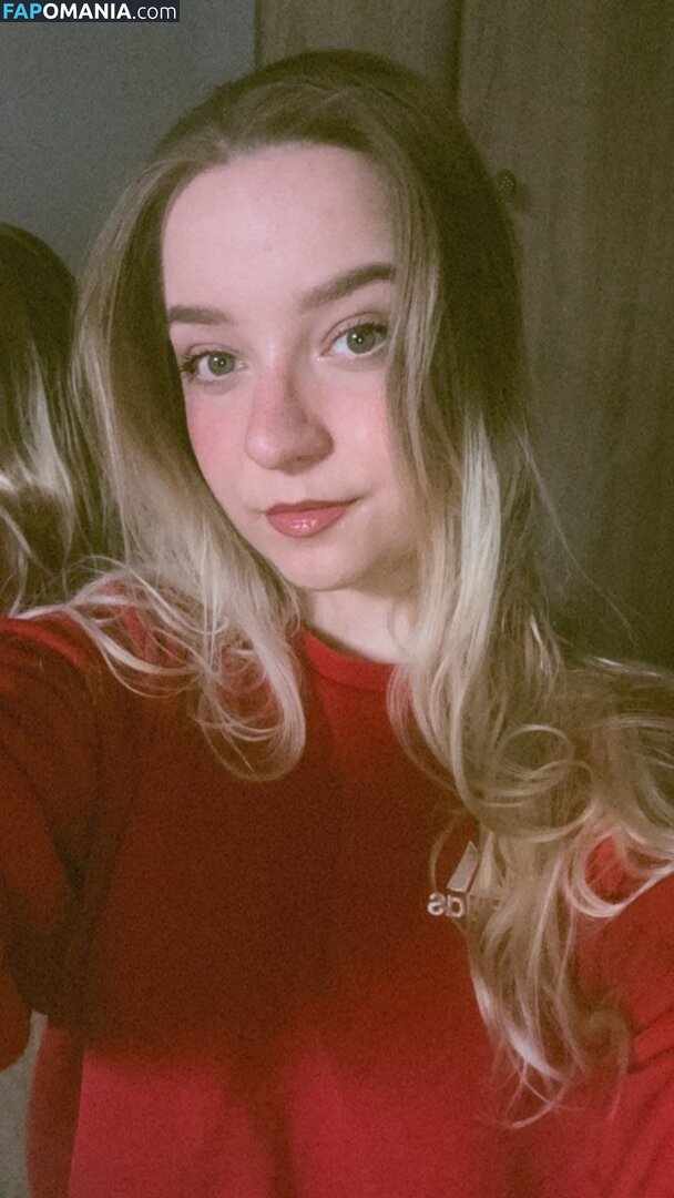 KazzumiXx / Panna Pracusińska- Kazzumixx / https: Nago OnlyFans  Przeciekłe zdjęcie #1