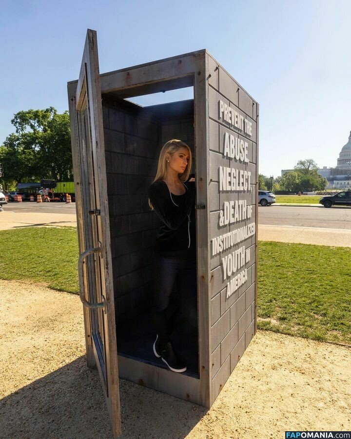 Paris Hilton Nago Przeciekłe zdjęcie #83