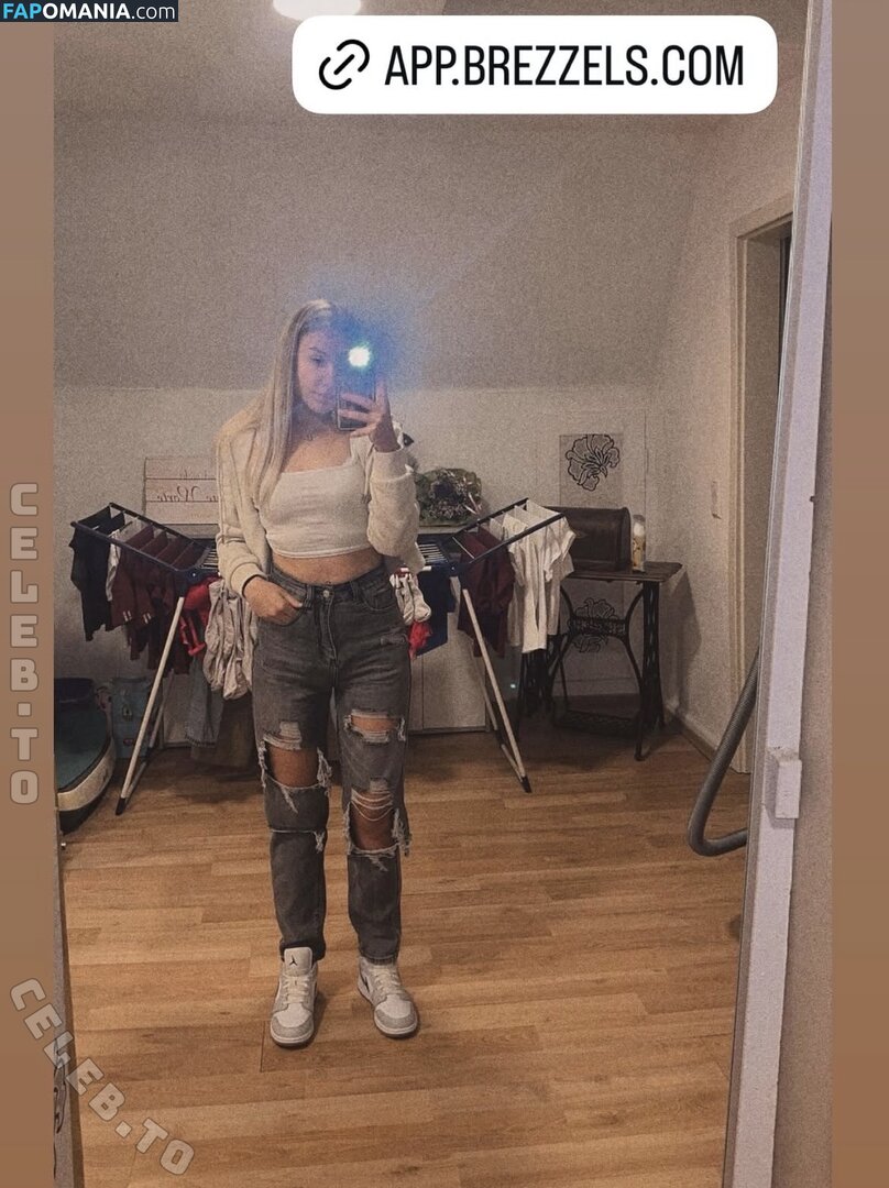 Pauline_05 / pauline__0555 Nago OnlyFans  Przeciekłe zdjęcie #1