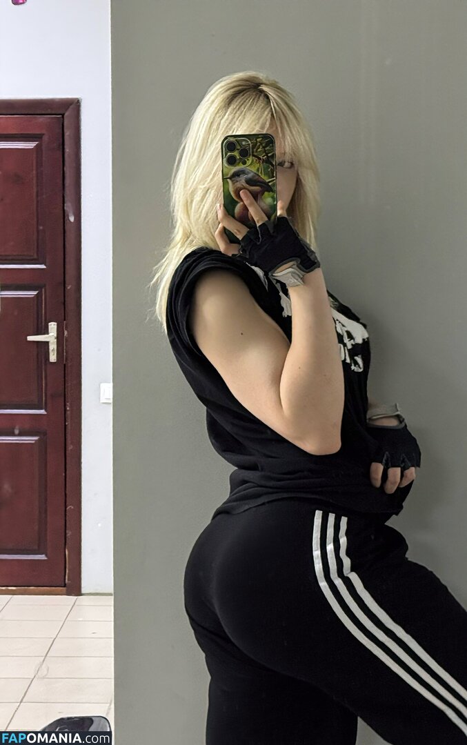 Pelememe / pelmen_memes Nago OnlyFans  Przeciekłe zdjęcie #3