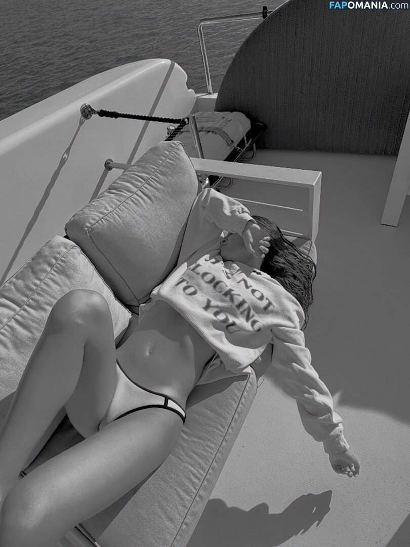 Brooklyn Rose / Emma Strickland / emma_strickland8400 / petite.princessxo Nago OnlyFans  Przeciekłe zdjęcie #3