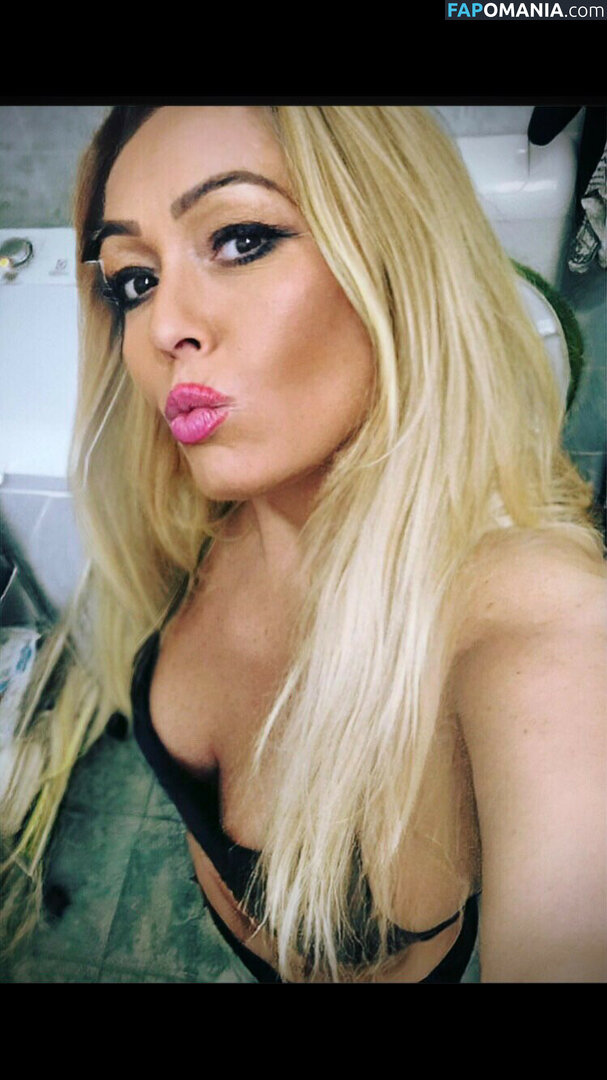 amator_csajok / f.lillaa / petratimea Nago OnlyFans  Przeciekłe zdjęcie #666