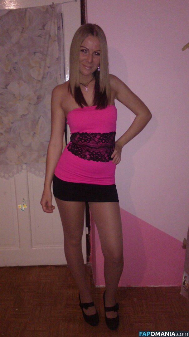 amator_csajok / f.lillaa / petratimea Nago OnlyFans  Przeciekłe zdjęcie #1244