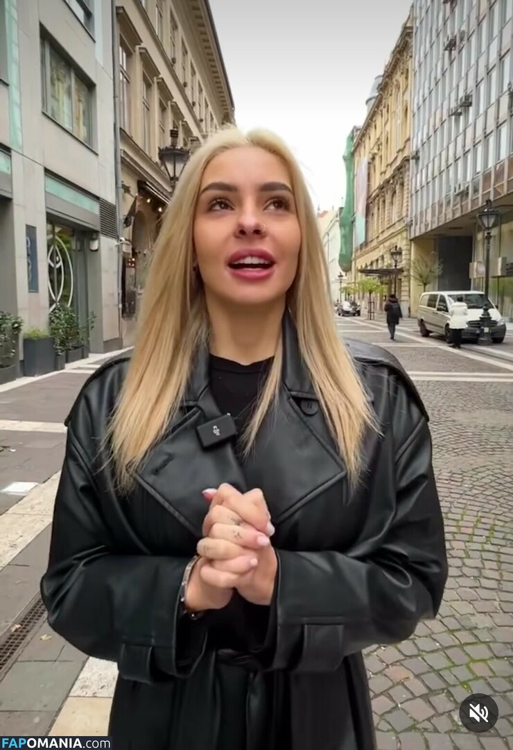 amator_csajok / f.lillaa / petratimea Nago OnlyFans  Przeciekłe zdjęcie #1688