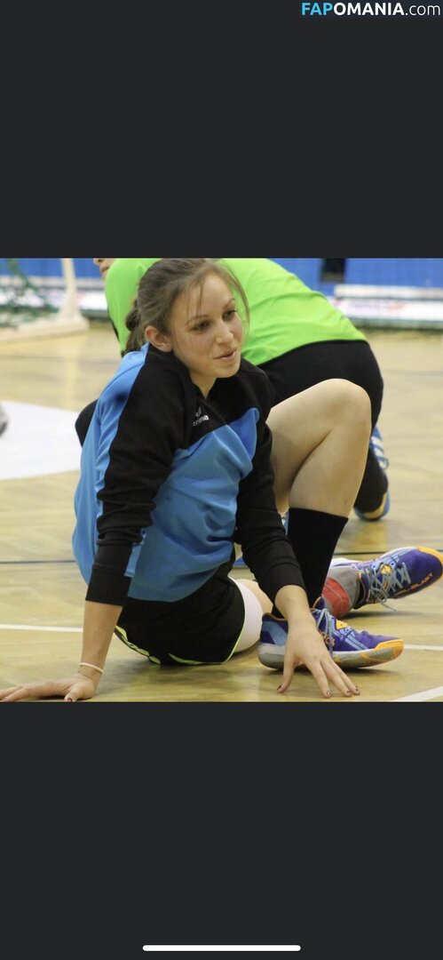 amator_csajok / f.lillaa / petratimea Nago OnlyFans  Przeciekłe zdjęcie #2615