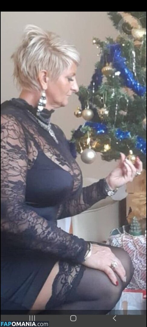 amator_csajok / f.lillaa / petratimea Nago OnlyFans  Przeciekłe zdjęcie #2676