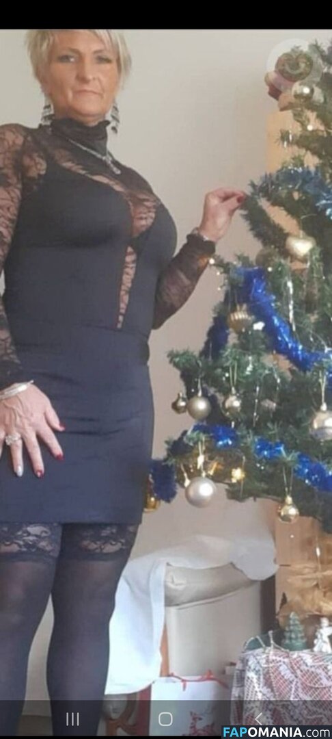 amator_csajok / f.lillaa / petratimea Nago OnlyFans  Przeciekłe zdjęcie #2677