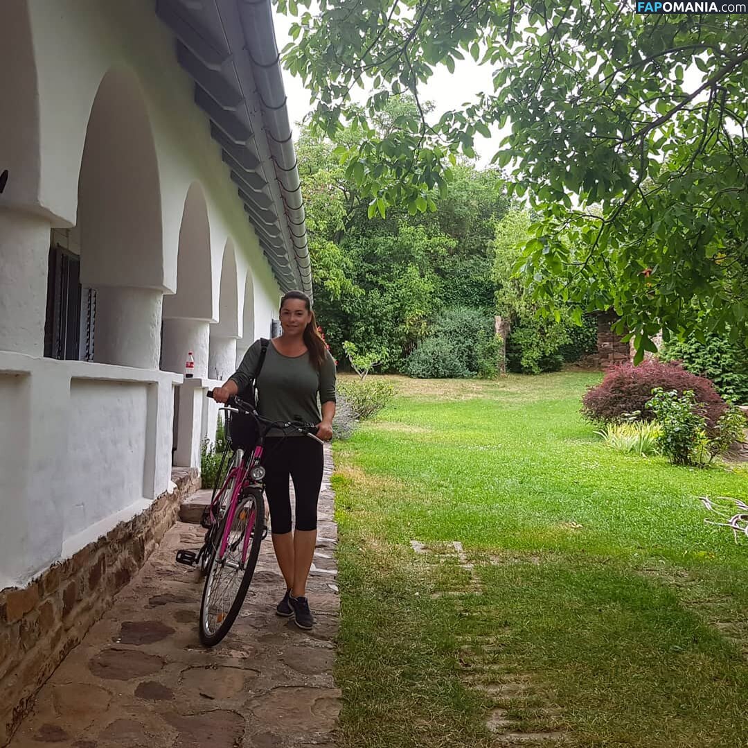 amator_csajok / f.lillaa / petratimea Nago OnlyFans  Przeciekłe zdjęcie #2678