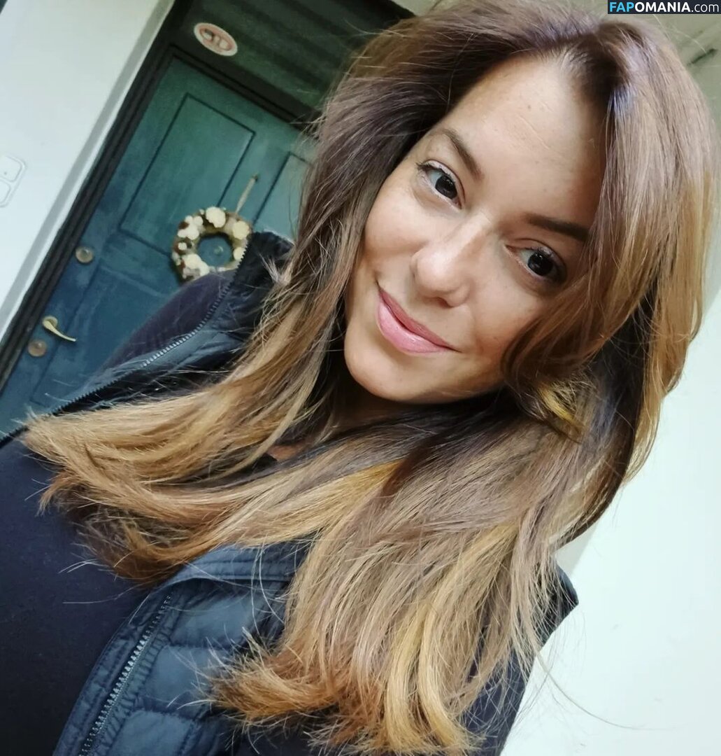 amator_csajok / f.lillaa / petratimea Nago OnlyFans  Przeciekłe zdjęcie #2679