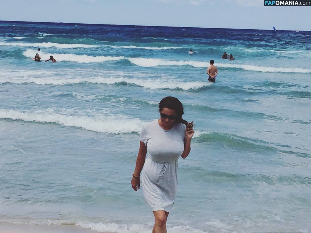 amator_csajok / f.lillaa / petratimea Nago OnlyFans  Przeciekłe zdjęcie #2682