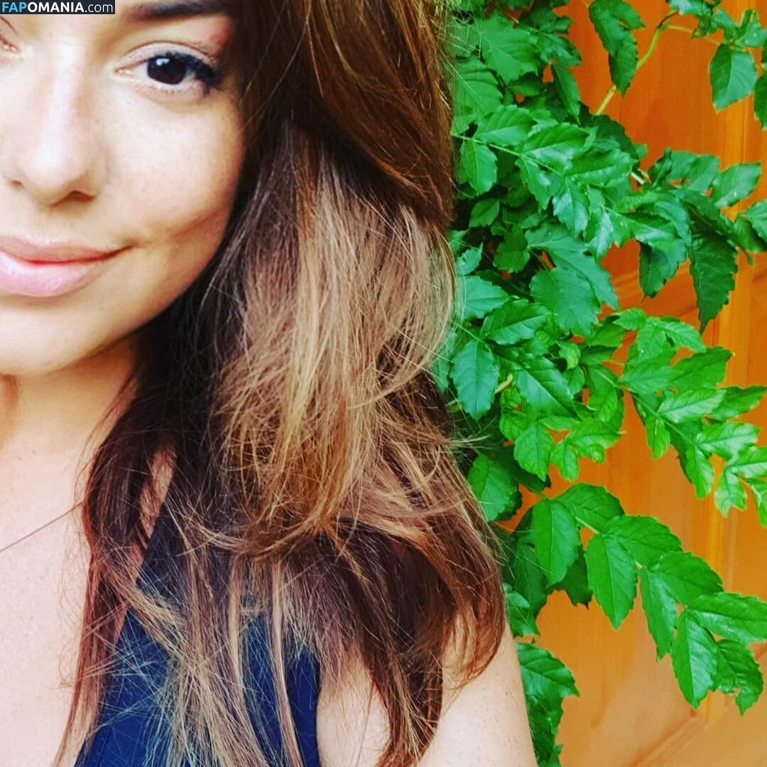 amator_csajok / f.lillaa / petratimea Nago OnlyFans  Przeciekłe zdjęcie #2686