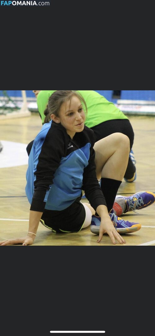 amator_csajok / f.lillaa / petratimea Nago OnlyFans  Przeciekłe zdjęcie #2694