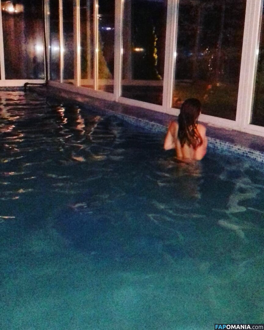 amator_csajok / f.lillaa / petratimea Nago OnlyFans  Przeciekłe zdjęcie #2724