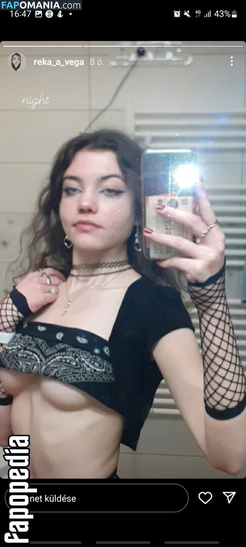 amator_csajok / f.lillaa / petratimea Nago OnlyFans  Przeciekłe zdjęcie #2736