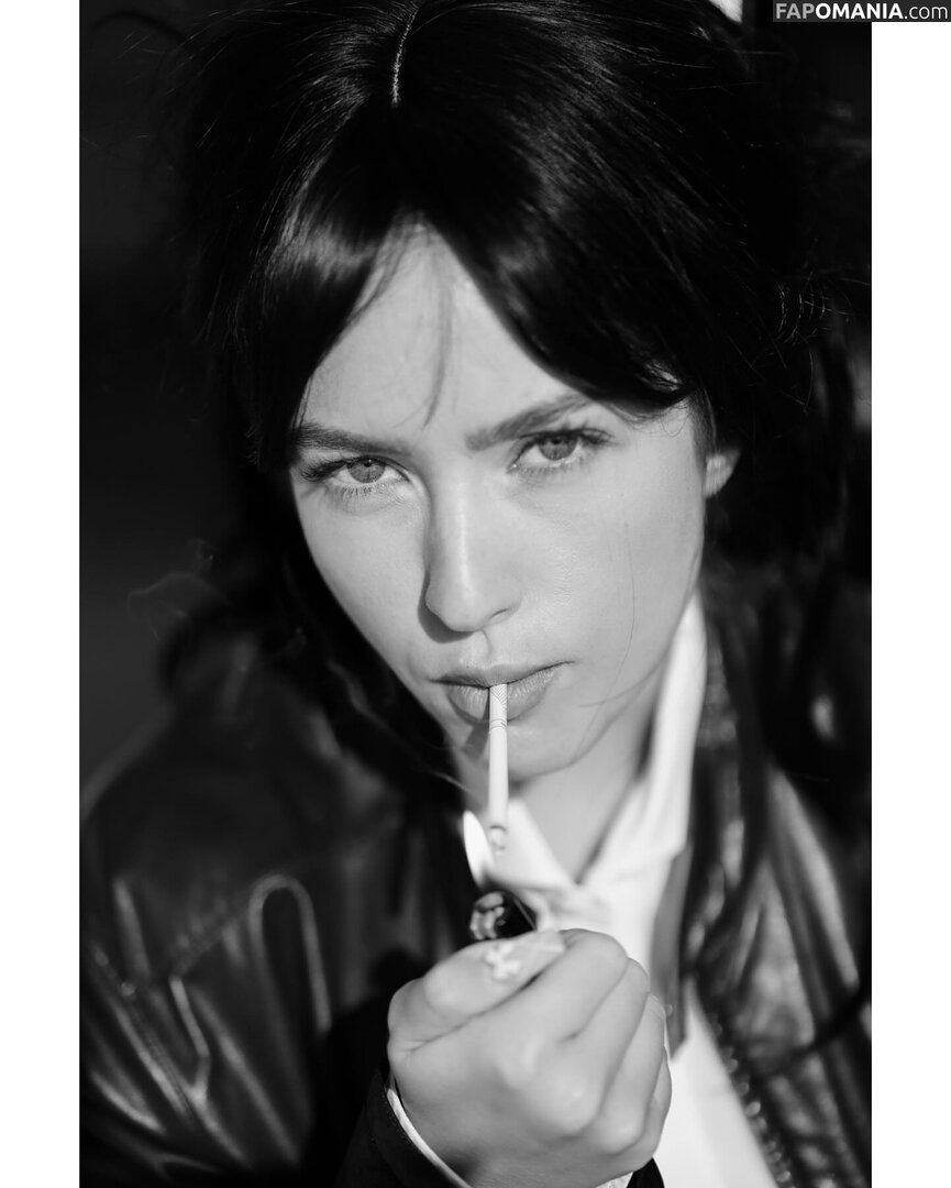 Pauline Maugauin / Pola Petrenko / polapetrenko Nago OnlyFans  Przeciekłe zdjęcie #2