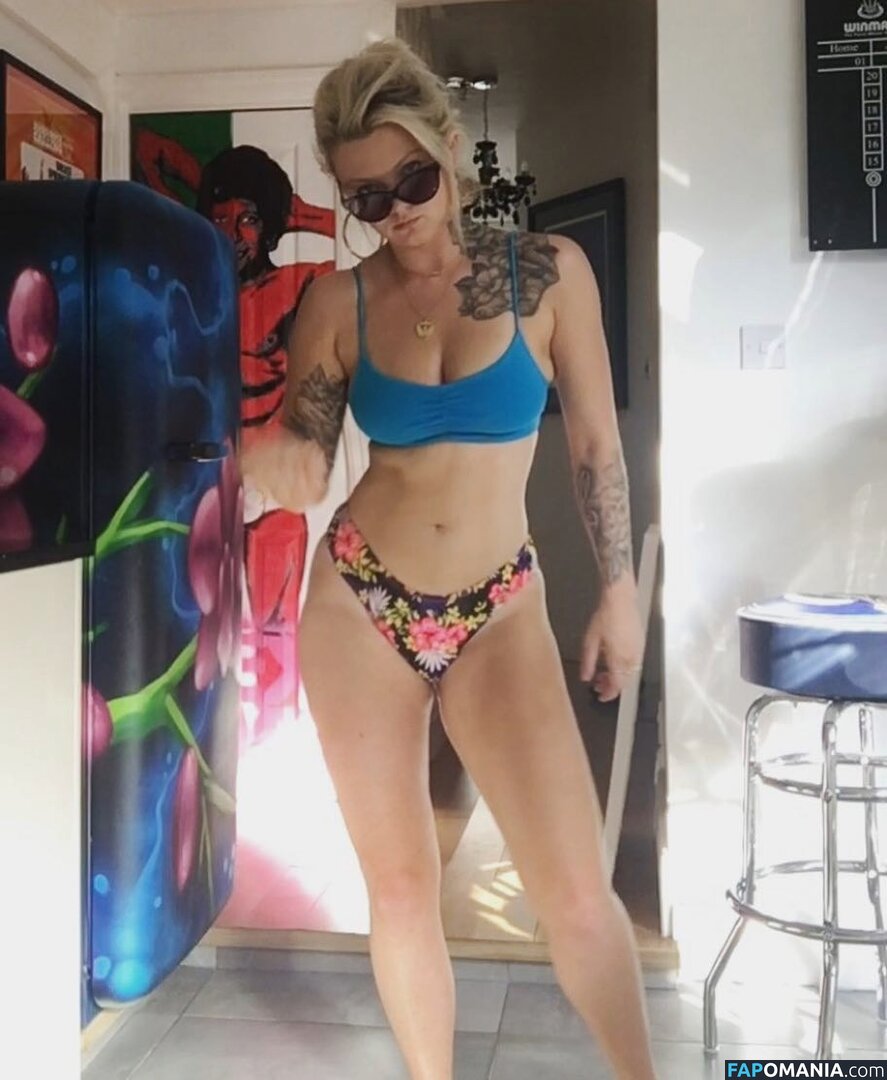 Darts / Polly James / pollyjames Nago OnlyFans  Przeciekłe zdjęcie #13