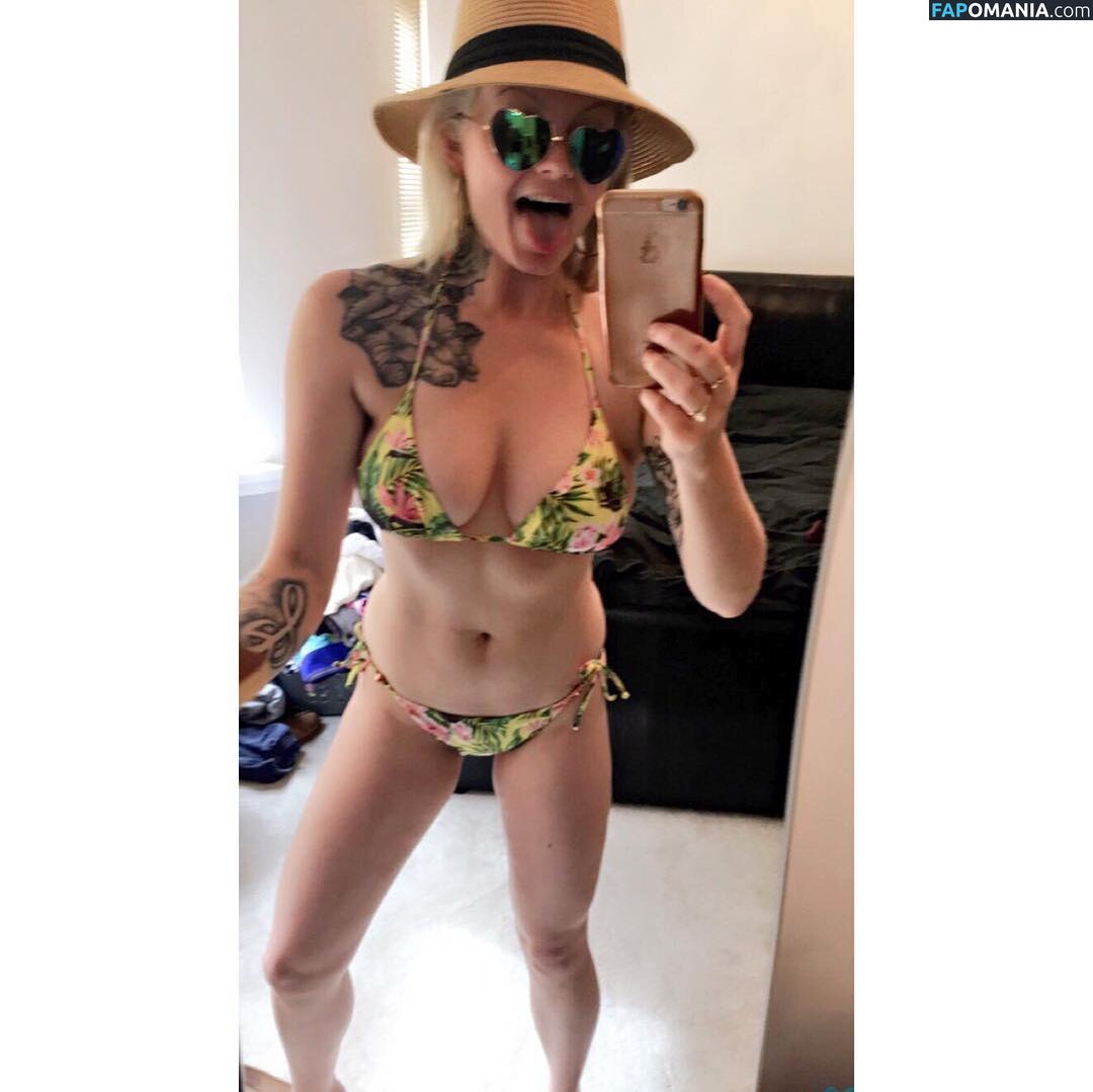 Darts / Polly James / pollyjames Nago OnlyFans  Przeciekłe zdjęcie #20