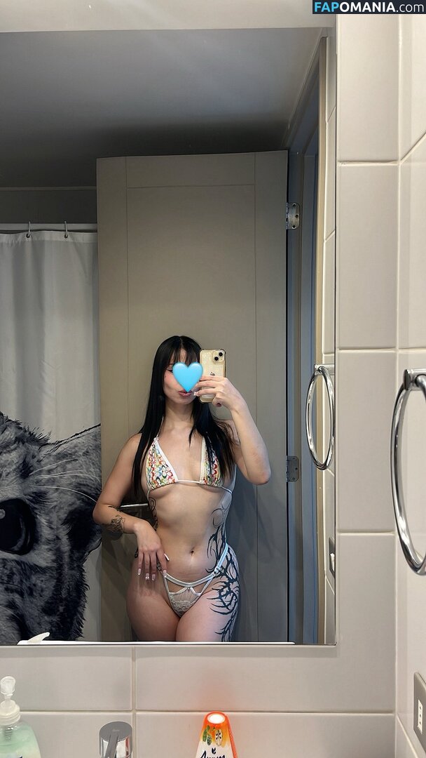 Ptitgirl69 / https: Nago OnlyFans  Przeciekłe zdjęcie #1