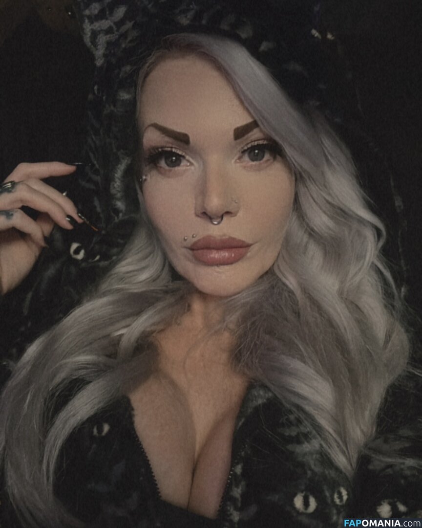 Pure.horror Nago OnlyFans  Przeciekłe zdjęcie #1