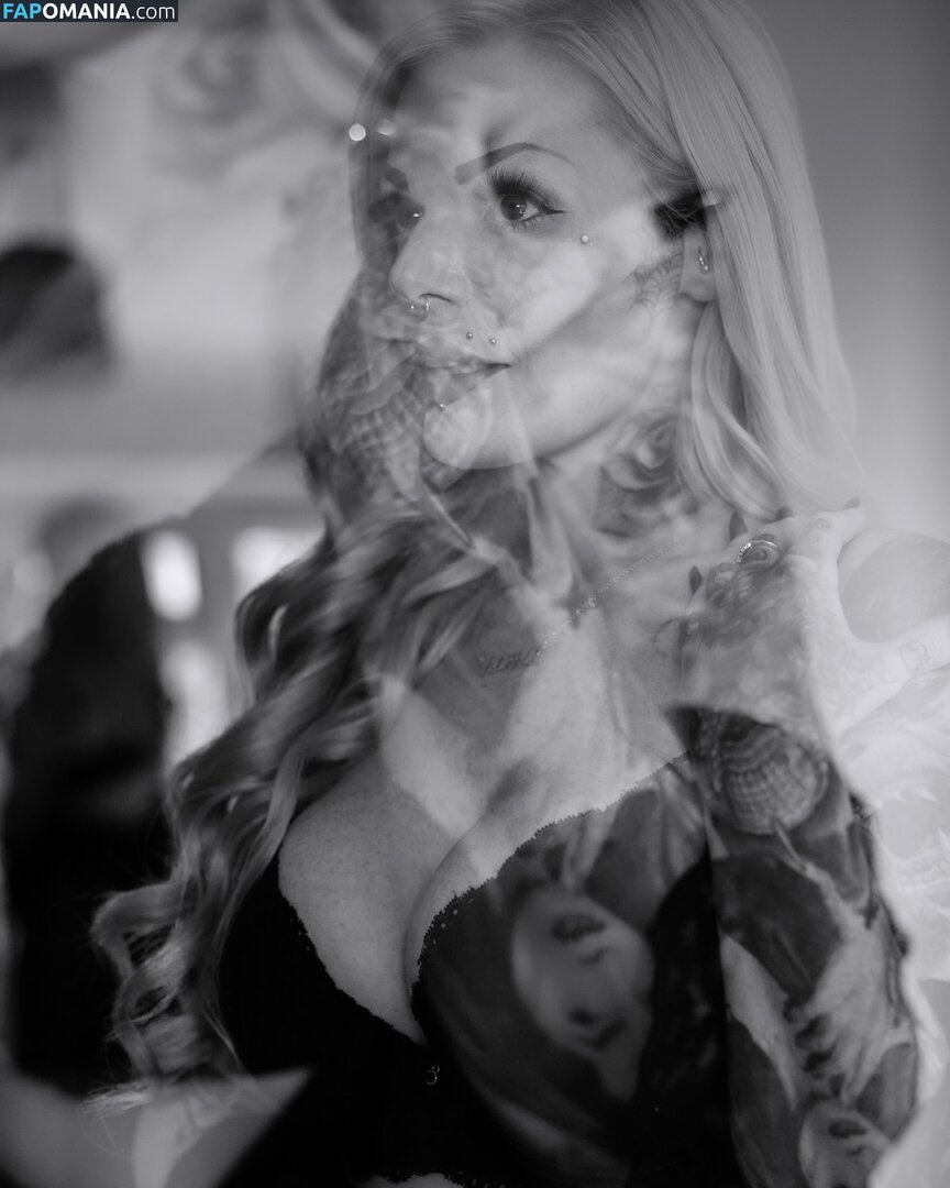 Pure.horror Nago OnlyFans  Przeciekłe zdjęcie #14