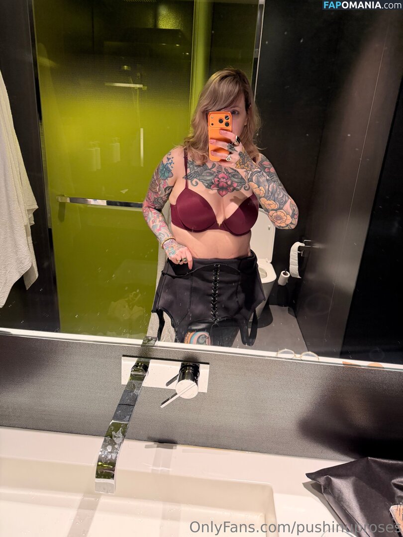 PushingUpRoses / https: / pushinuproses Nago OnlyFans  Przeciekłe zdjęcie #363