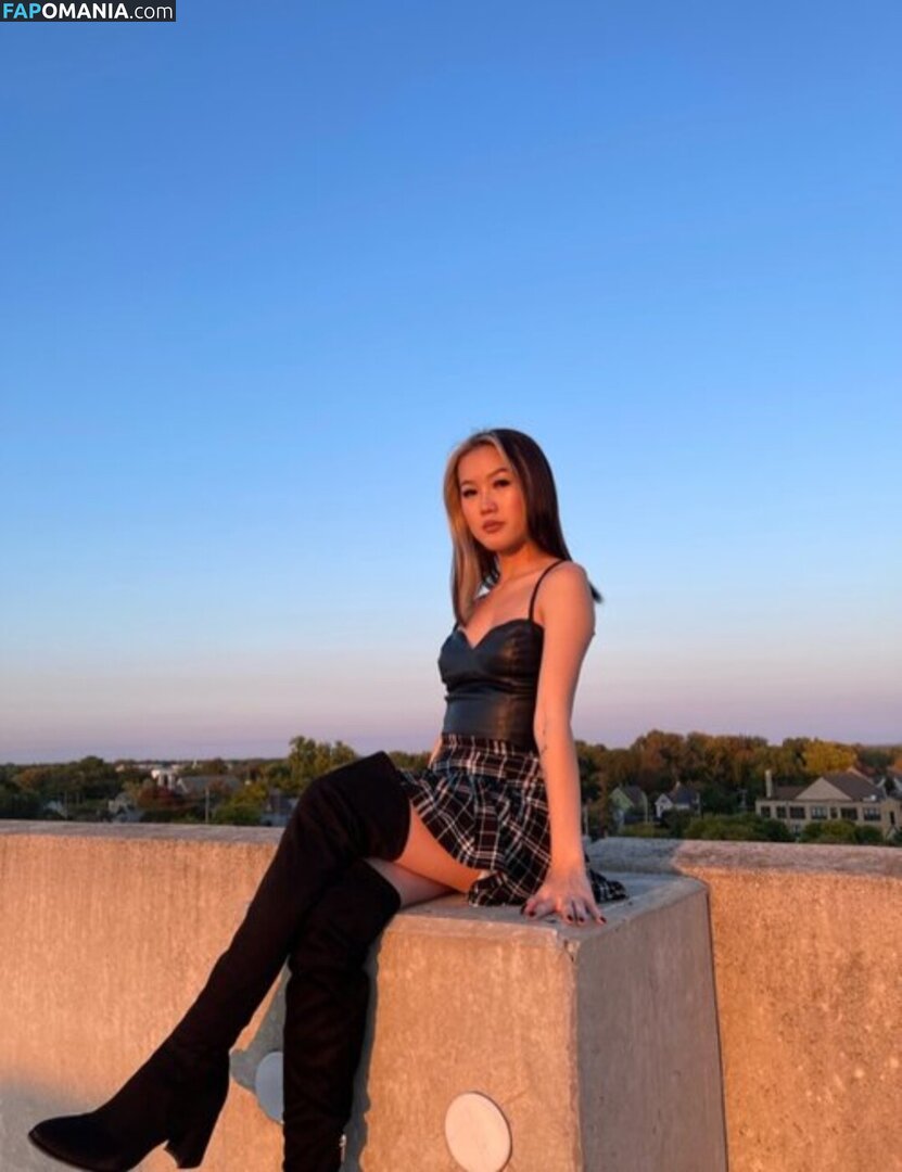 Qeng Yang Nago OnlyFans  Przeciekłe zdjęcie #1