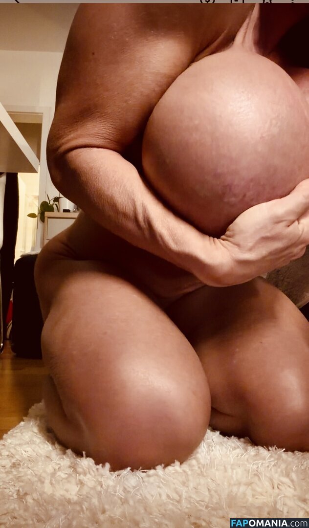QueenMuscleBoobs Nago OnlyFans  Przeciekłe zdjęcie #20