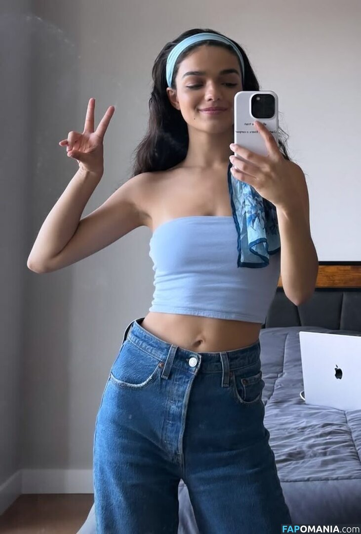 Rachel Zegler / rachelzegler / rachmariexoxo Nago OnlyFans  Przeciekłe zdjęcie #865
