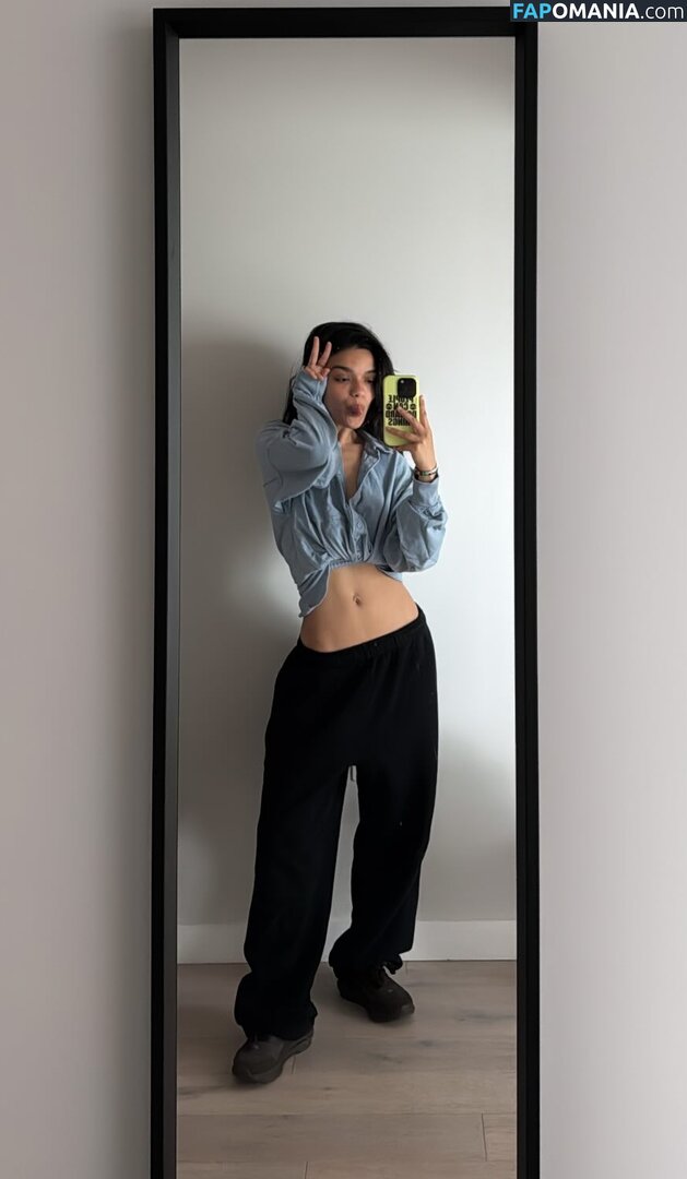 Rachel Zegler / rachelzegler / rachmariexoxo Nago OnlyFans  Przeciekłe zdjęcie #876