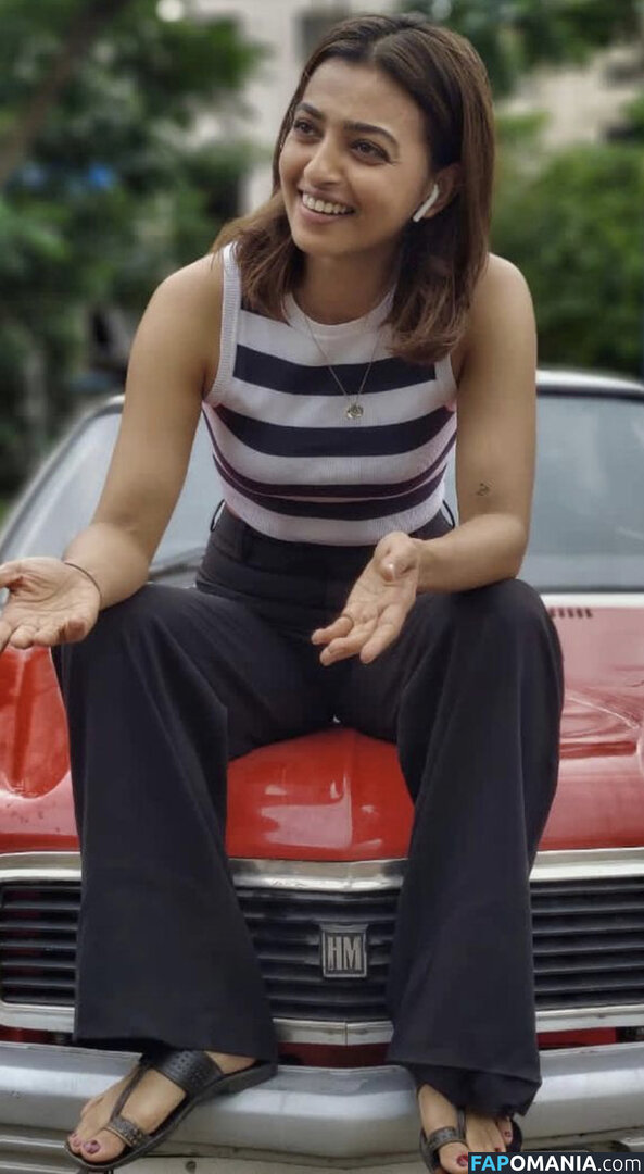 Radhia Apte Nago OnlyFans  Przeciekłe zdjęcie #4