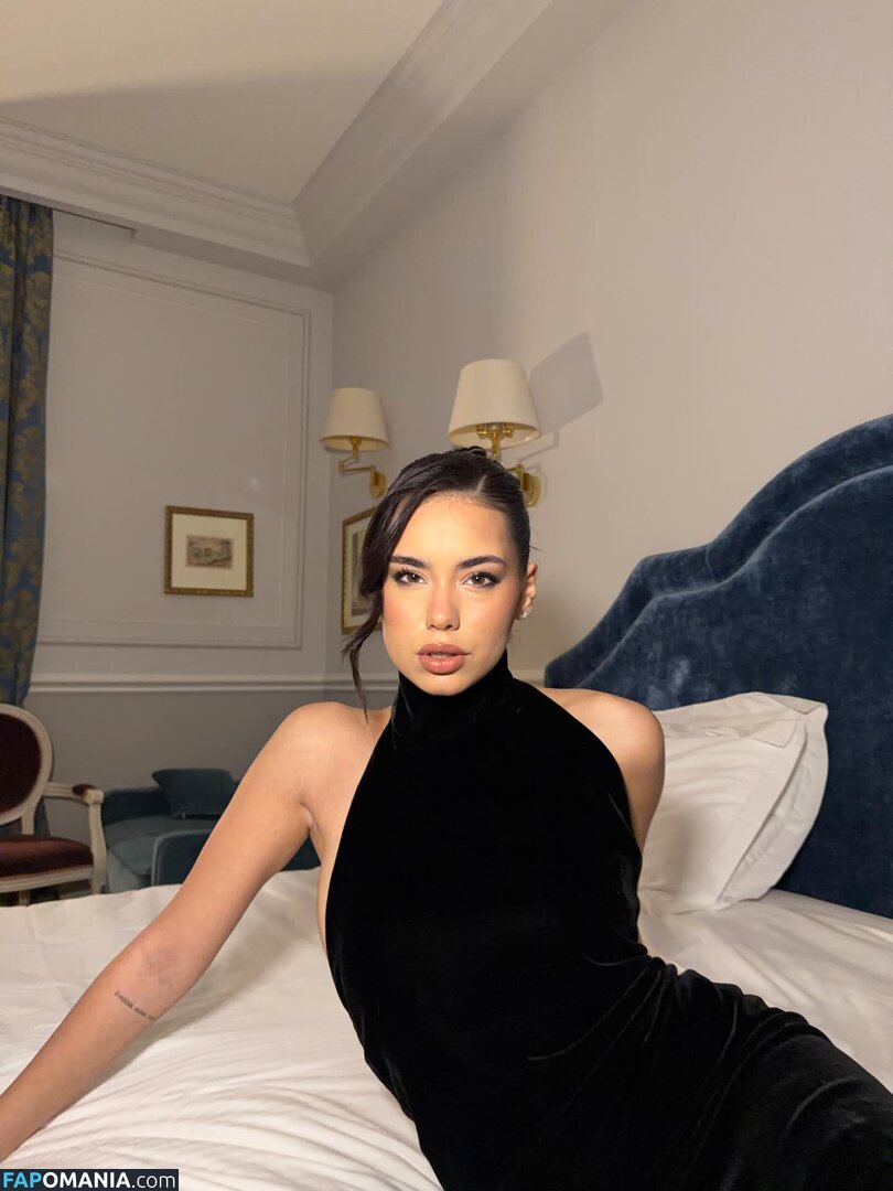 Rebecca Parziale / rebecca.parziale Nago OnlyFans  Przeciekłe zdjęcie #3