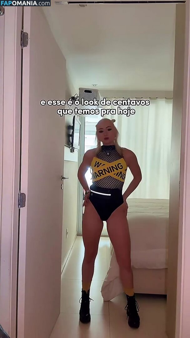 Renata Schneider / renata.c.schneider Nago OnlyFans  Przeciekłe zdjęcie #2