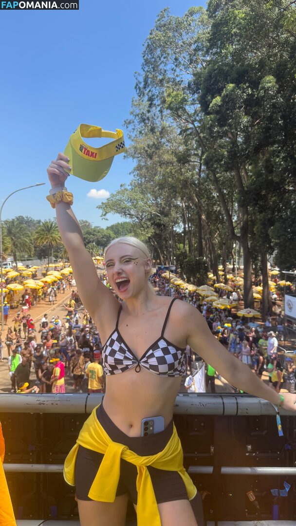 Renata Schneider / renata.c.schneider Nago OnlyFans  Przeciekłe zdjęcie #8