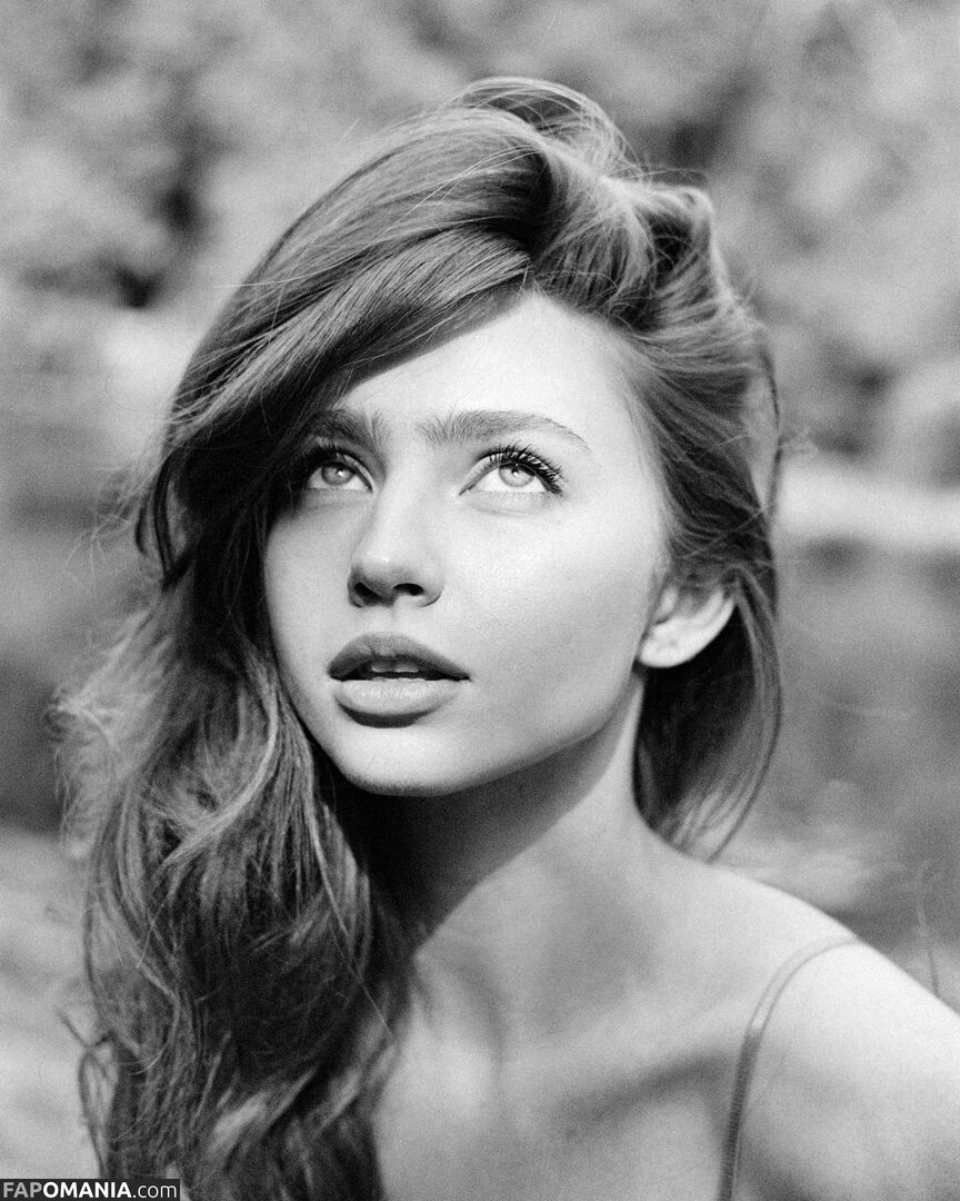 Renata Ri / Renatarii / renata_ri / renatarrii Nago OnlyFans  Przeciekłe zdjęcie #715