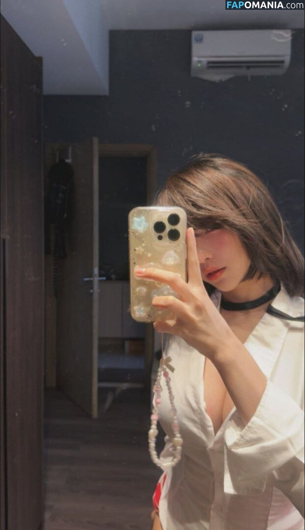 https: / notriissaaa / risaatjan Nago OnlyFans  Przeciekłe zdjęcie #16