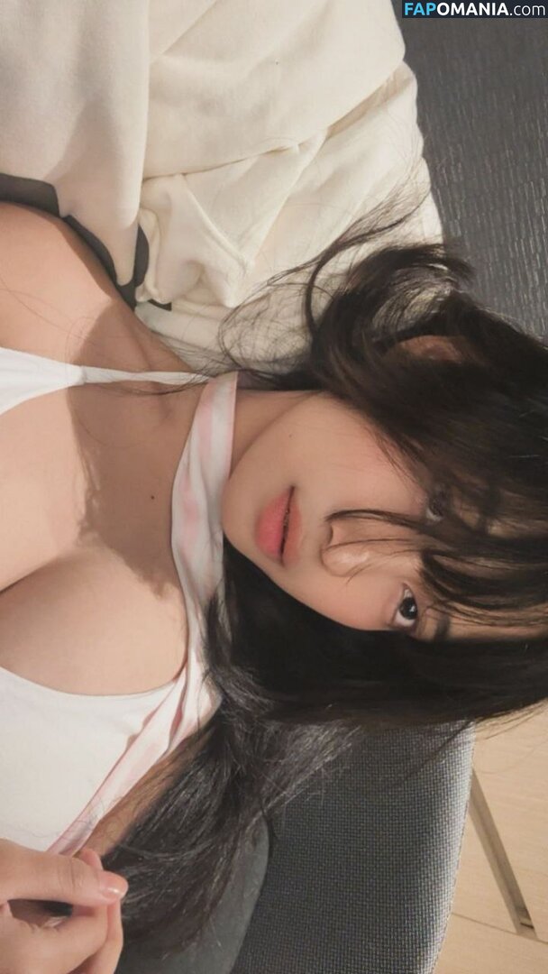 https: / notriissaaa / risaatjan Nago OnlyFans  Przeciekłe zdjęcie #17