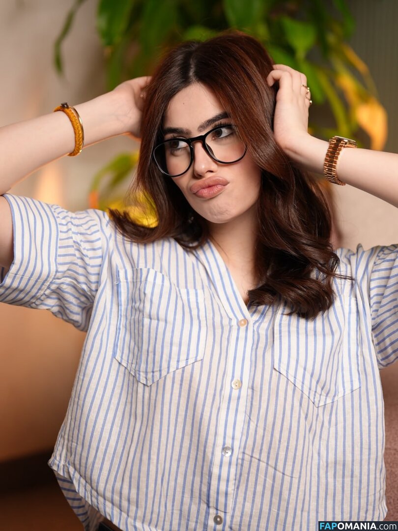 Riva Arora / https: / riva.arora.1 / riva.aroraofficial / rivarora_ Nago OnlyFans  Przeciekłe zdjęcie #10