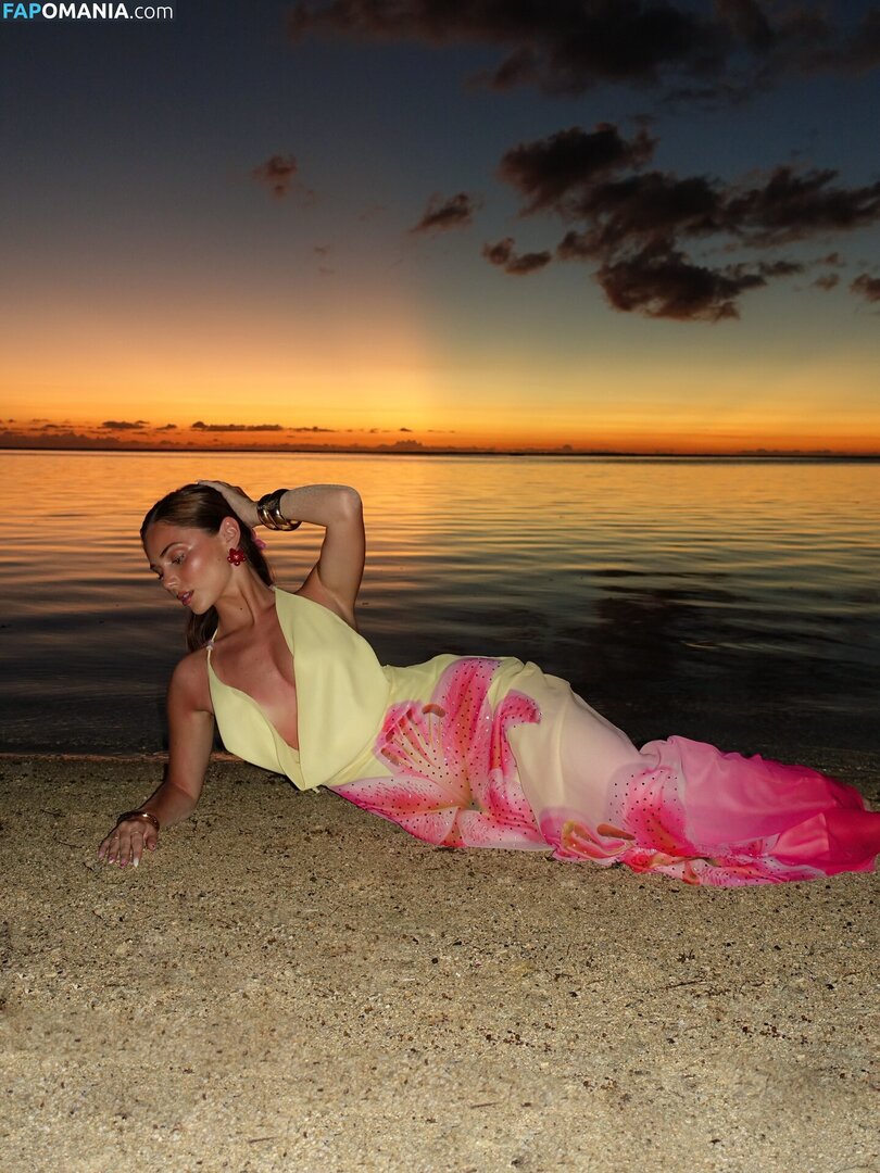 Romane Bertrand / rromane.b Nago OnlyFans  Przeciekłe zdjęcie #20